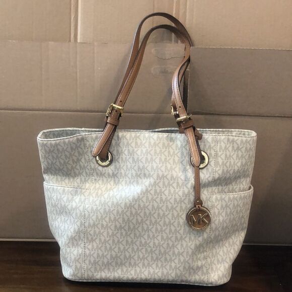 MICHAEL KORS White & Grey Jet Set Coated Canvas and Brown Leather Shoulder Bag - Picture 1 of 17